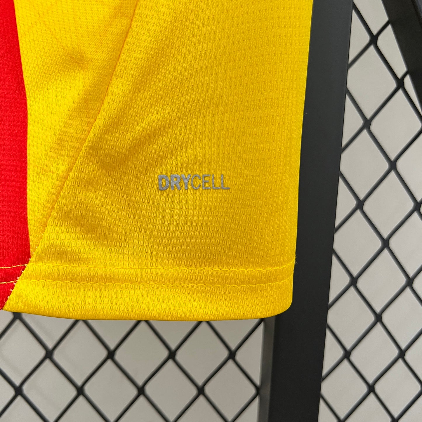 Lens Home 24/25