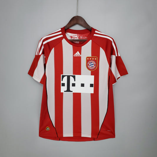 Bayern Munich 10/11 Home
