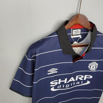 Manchester United 99/00 Away