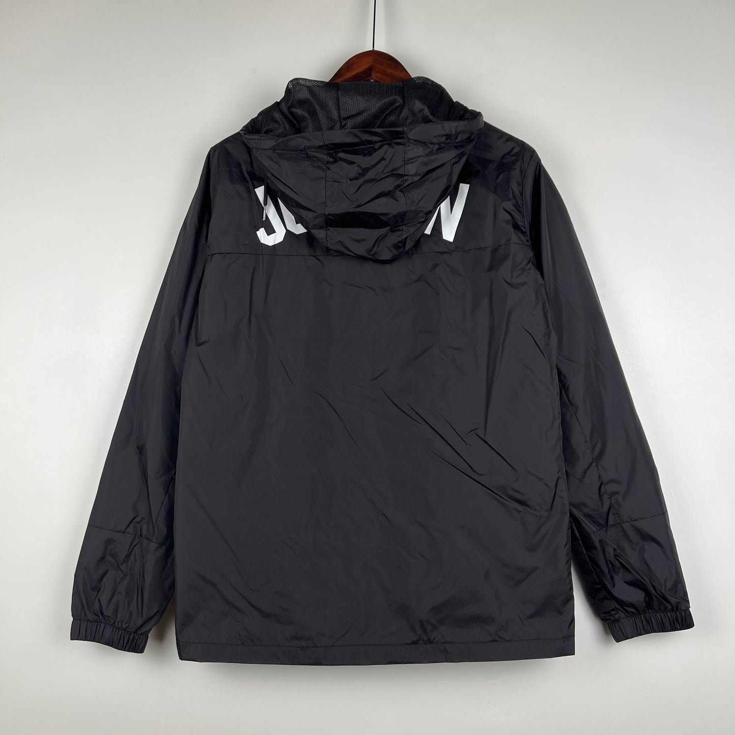 Jordan Windbreak