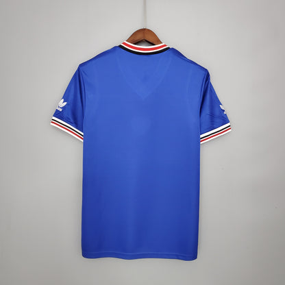 Manchester United 85/86 Away