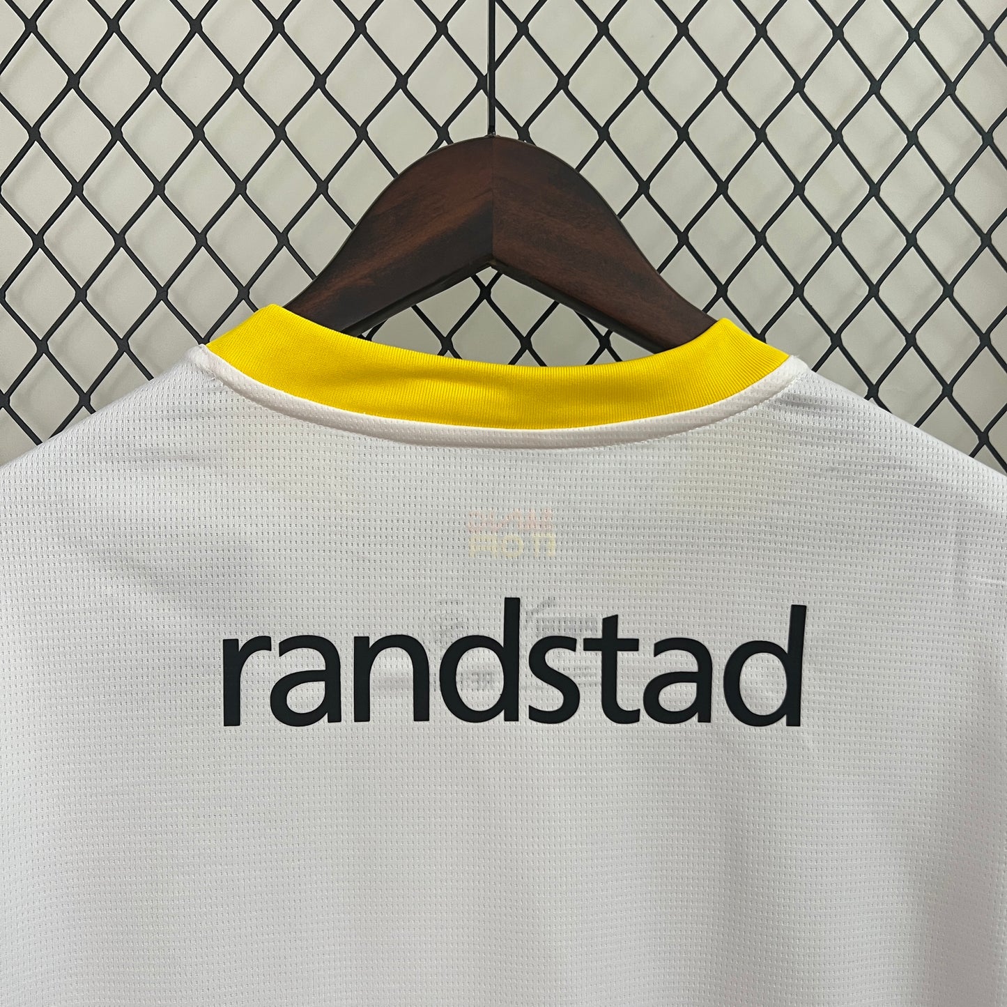 Lens Third Away 24/25