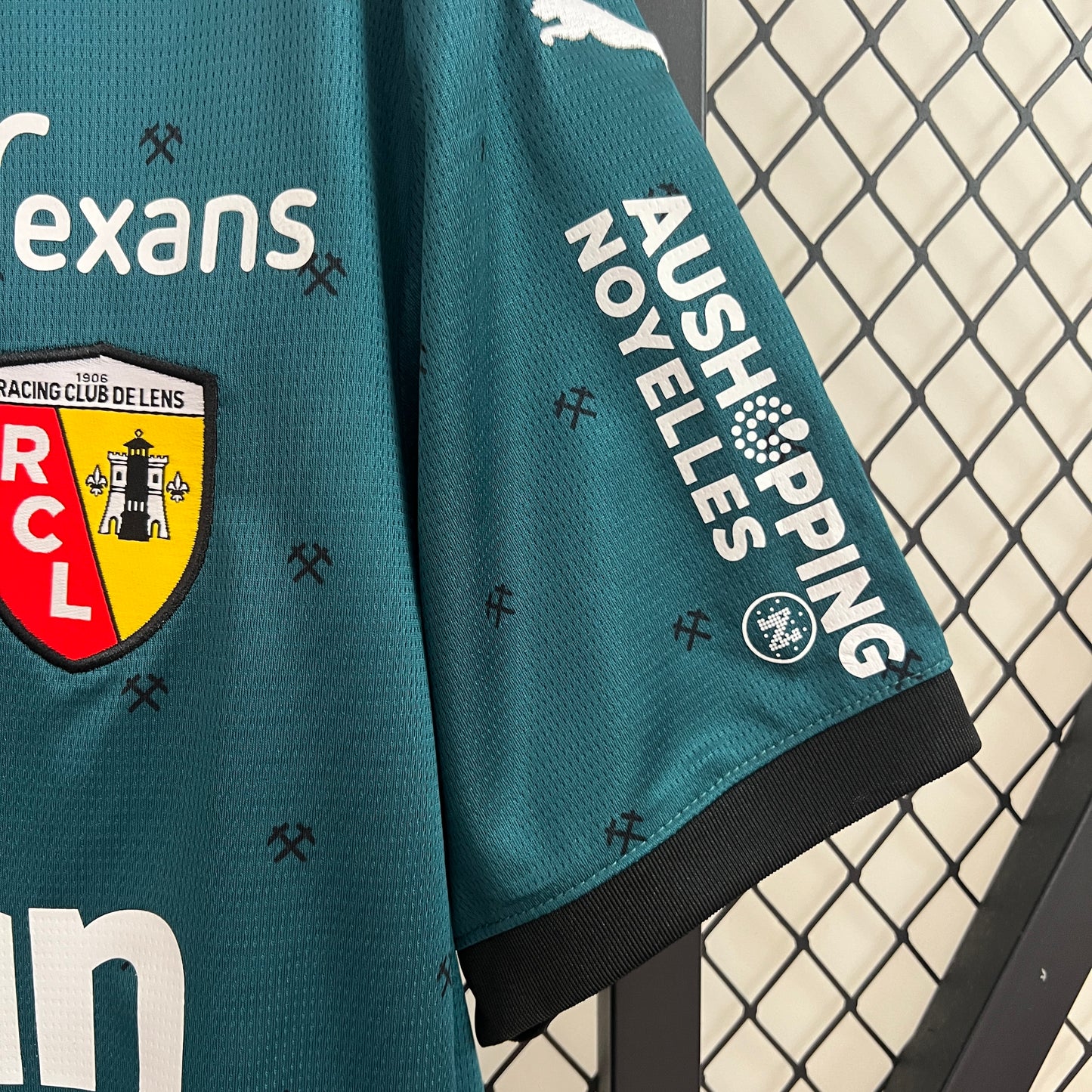 Lens Away 24/25