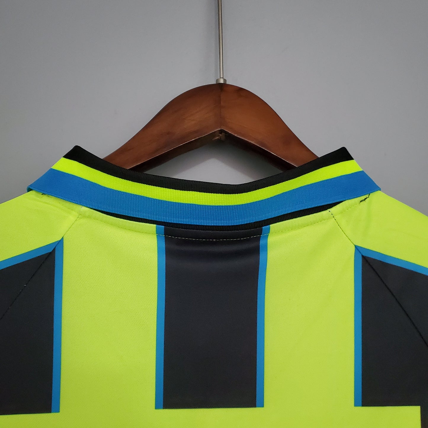 Manchester City 98/99 Away