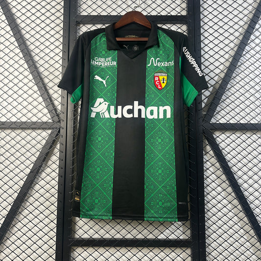 Lens 25/26 Away