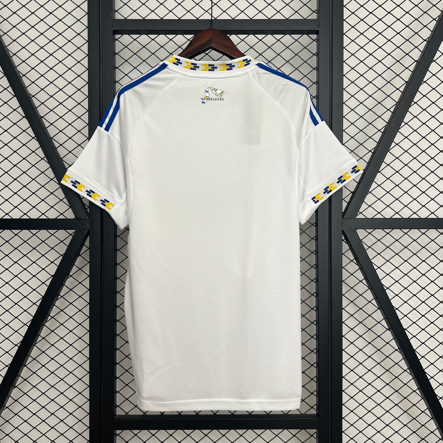 Leeds 25/26 Home