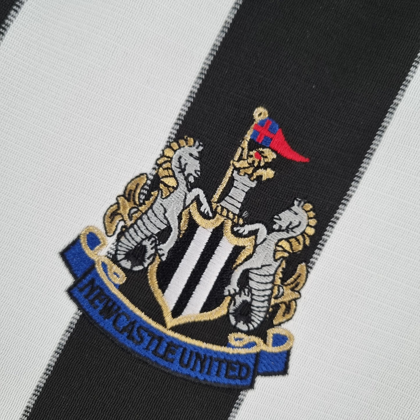 Newcastle United Home 00/01