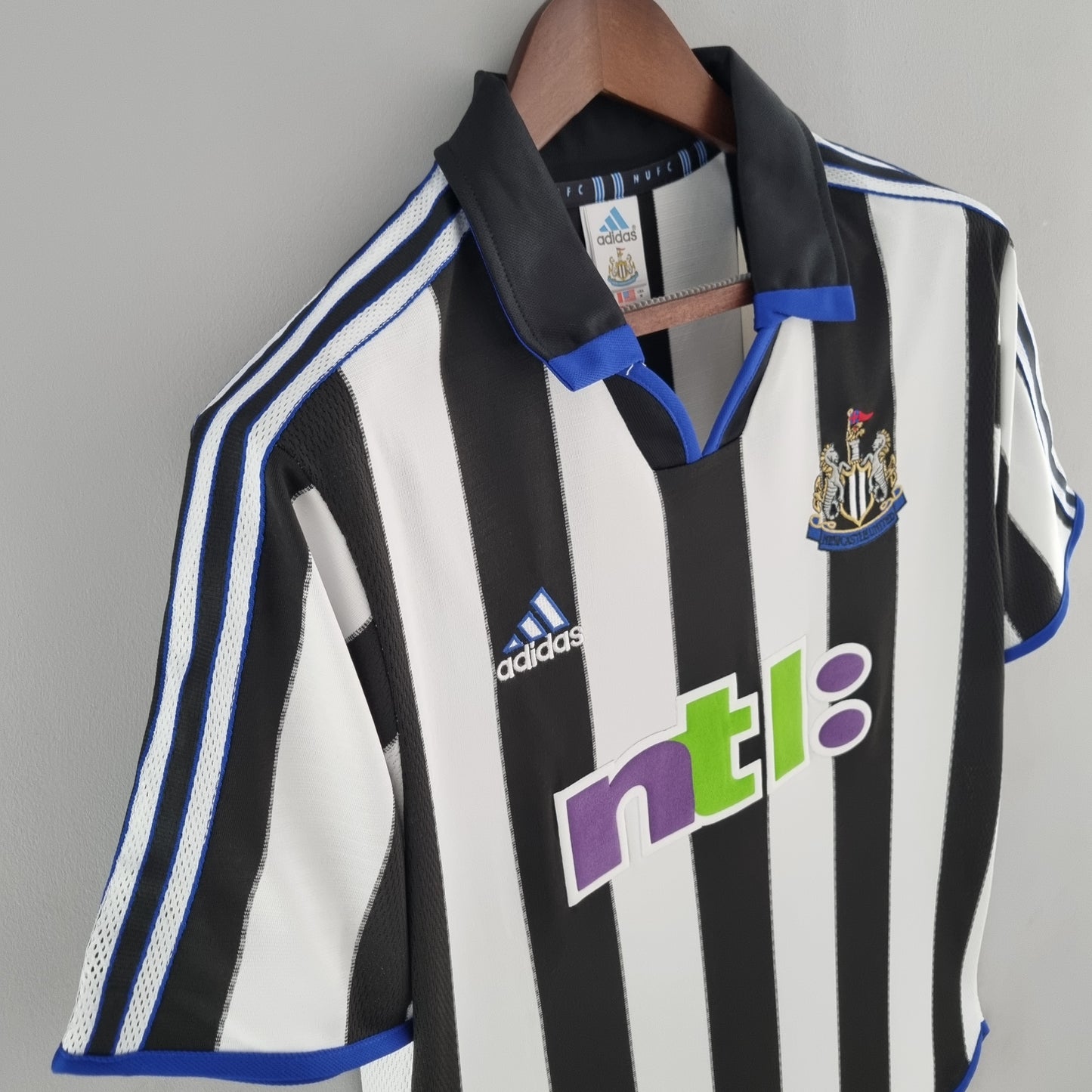 Newcastle United Home 00/01