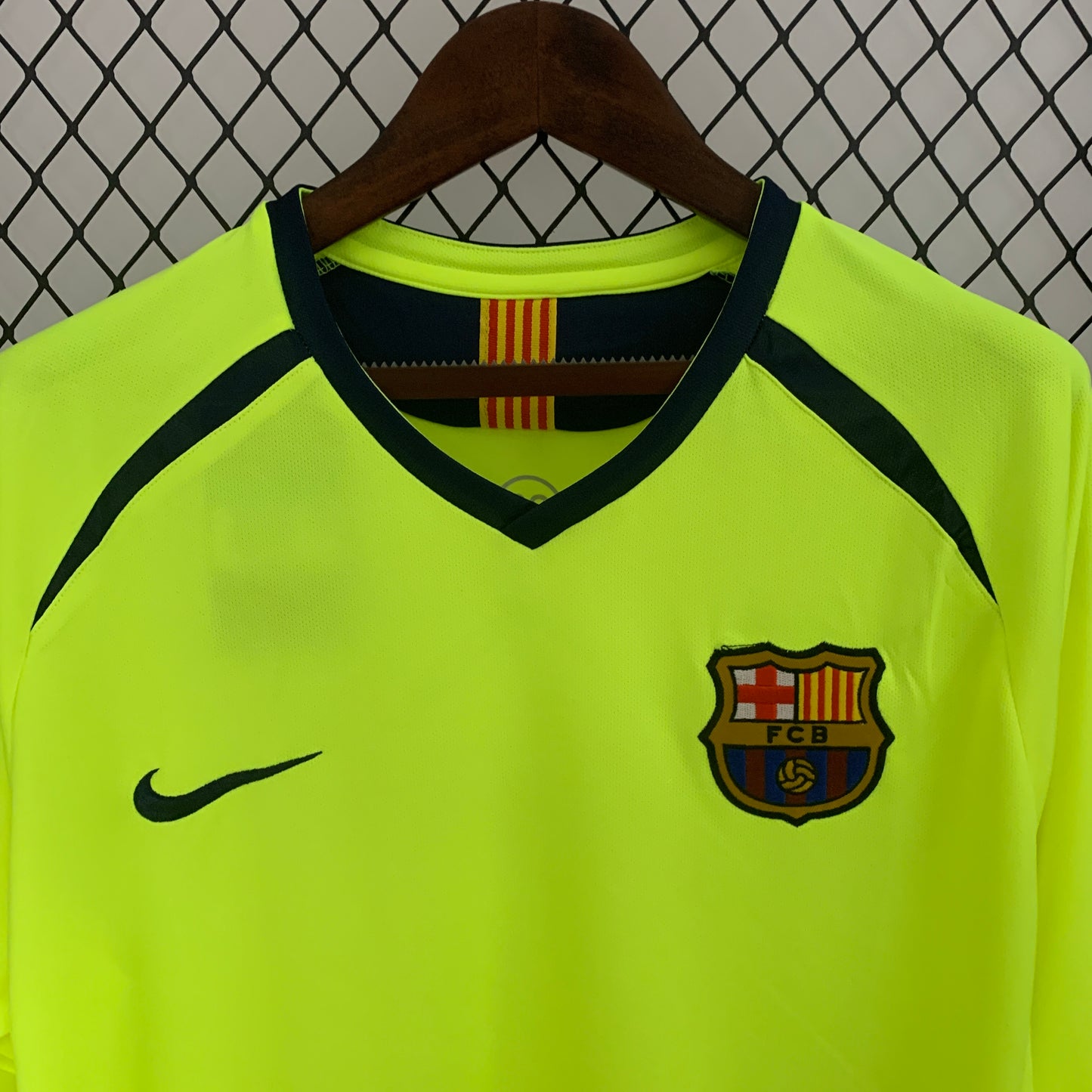 Barcelona 05/06 Away Long Sleeve