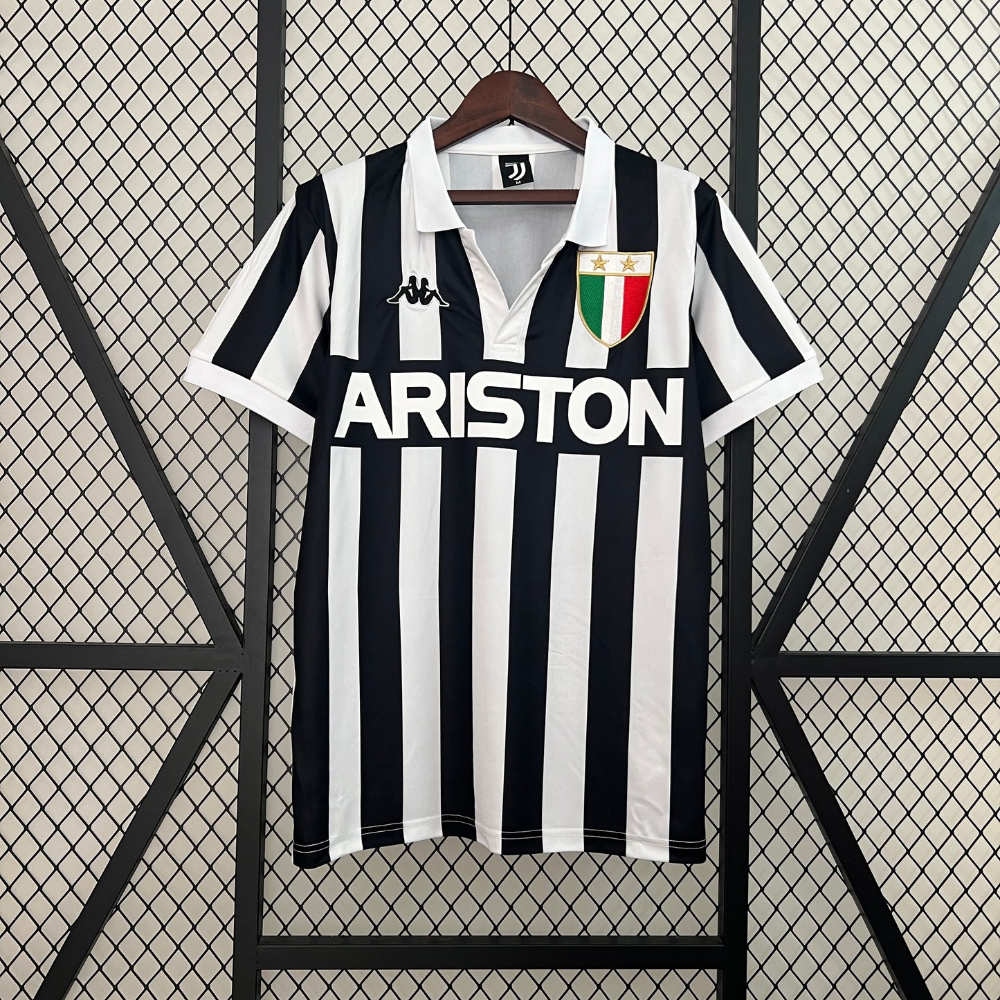 Juventus Home 84/85