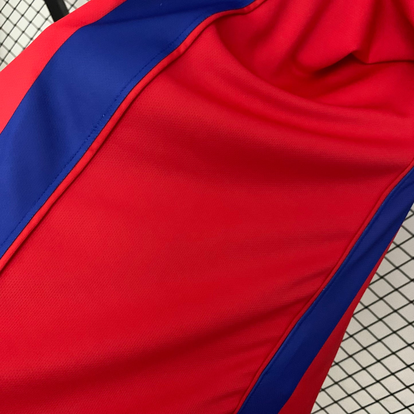 Barcelona 04/05 Home