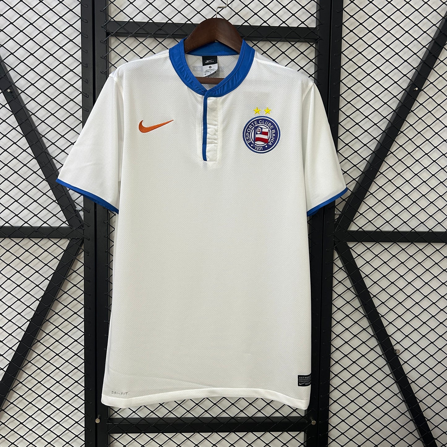 Bahia 13/14 Home