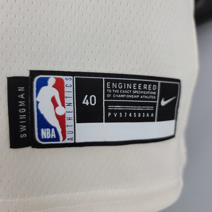 Milwaukee Bucks Egg White