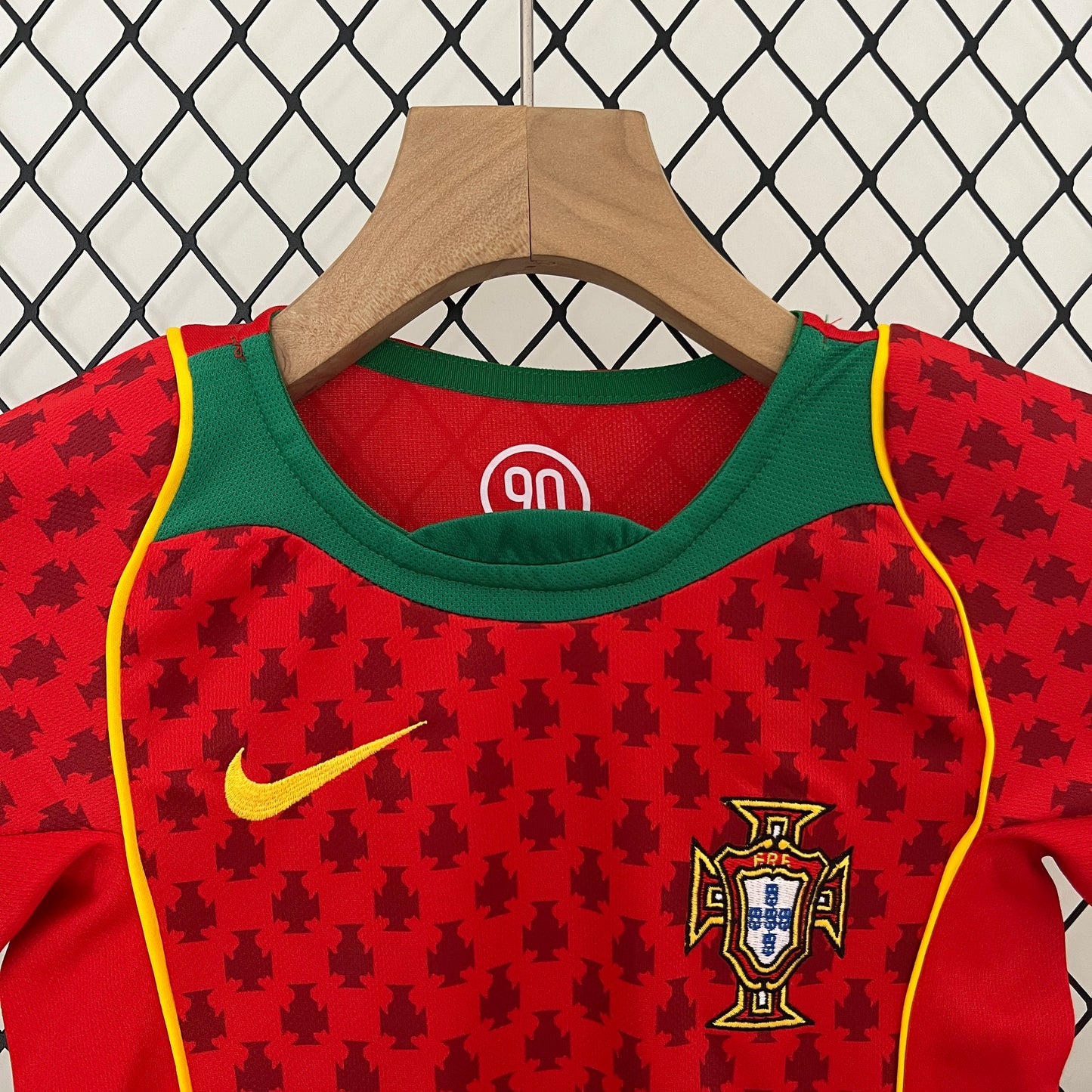 Portugal Home Kids 2004