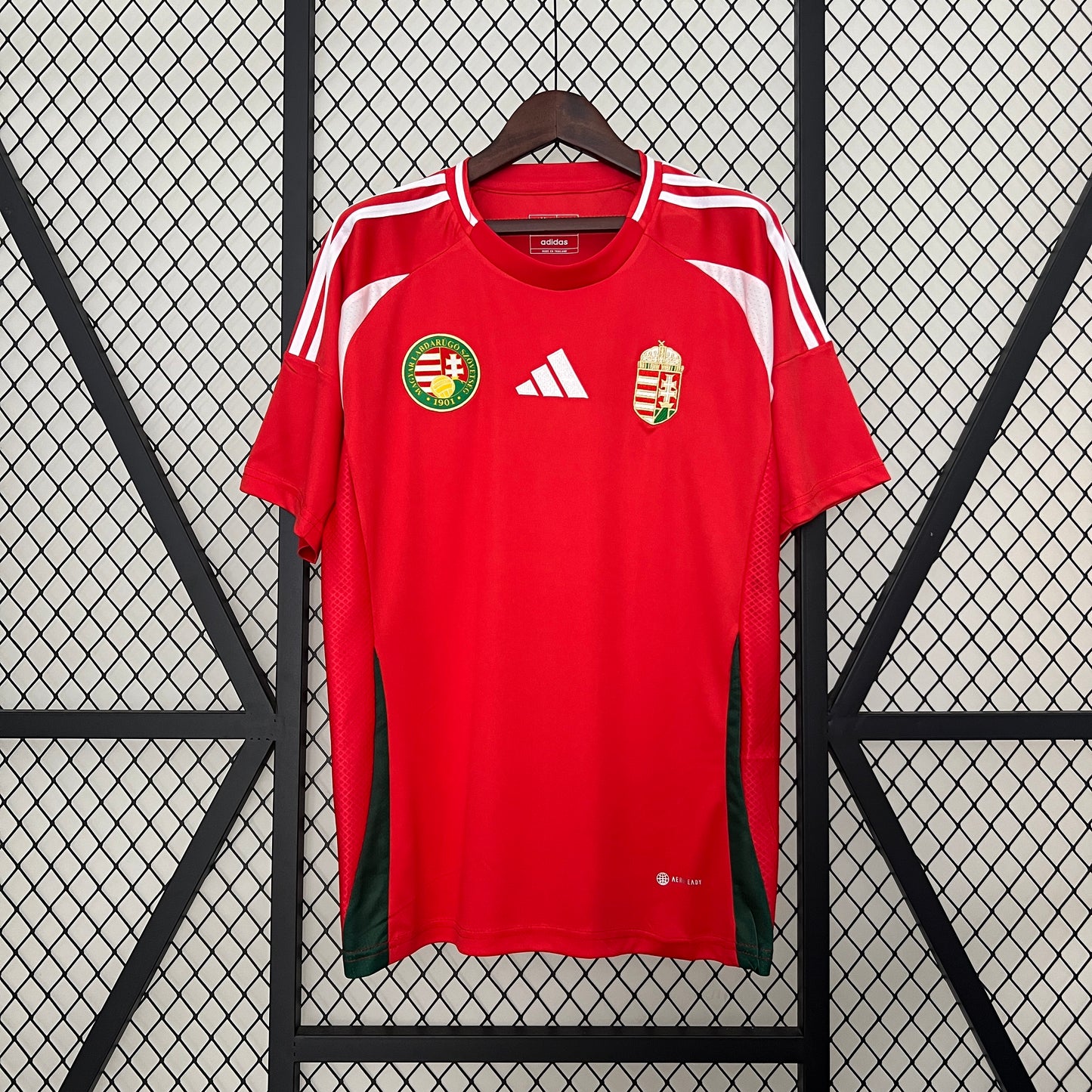 Húngria Home 2024