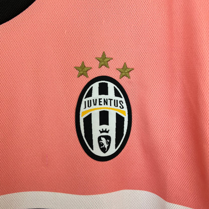 Juventus 15/16 Away