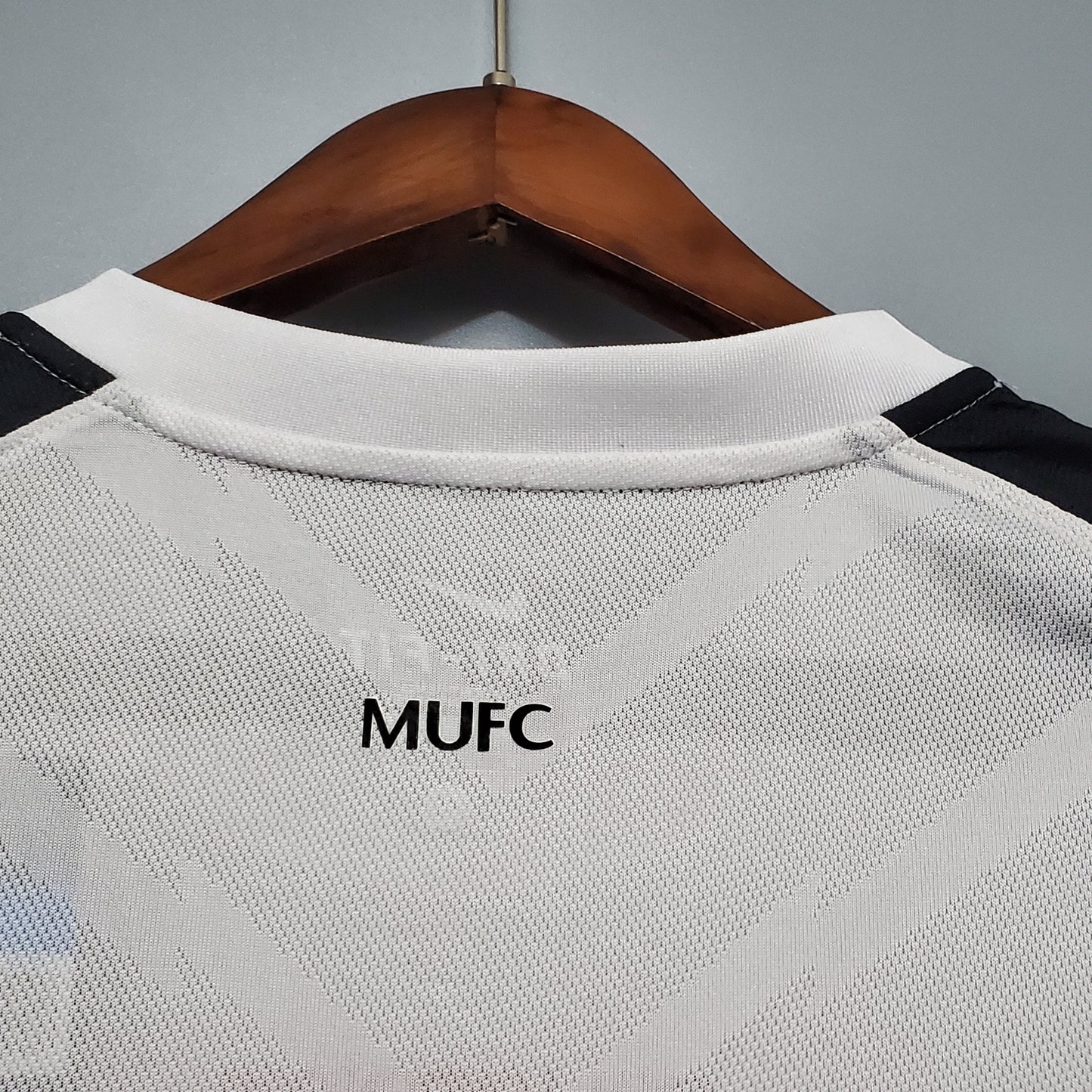 Manchester United 10/11 Champions League Version Away
