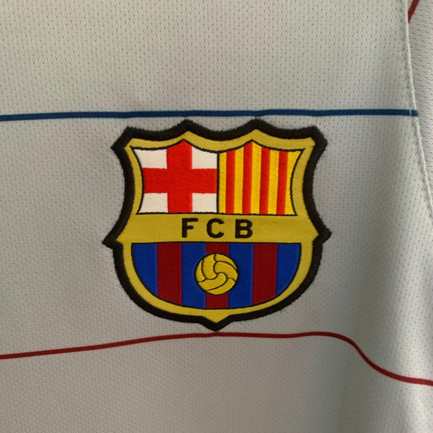 Barcelona 03/04 Away