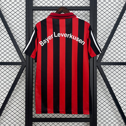 Leverkusen 01/02 Home