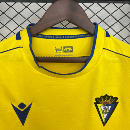 Cadiz 25/26 Home