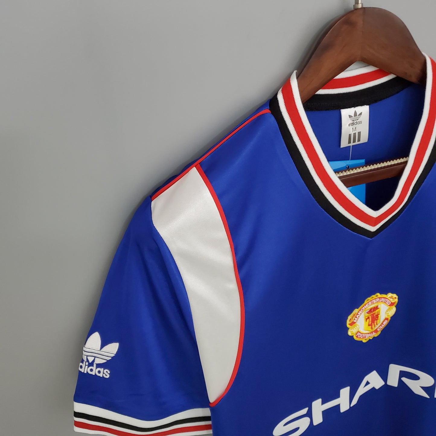 Manchester United 85/86 Away