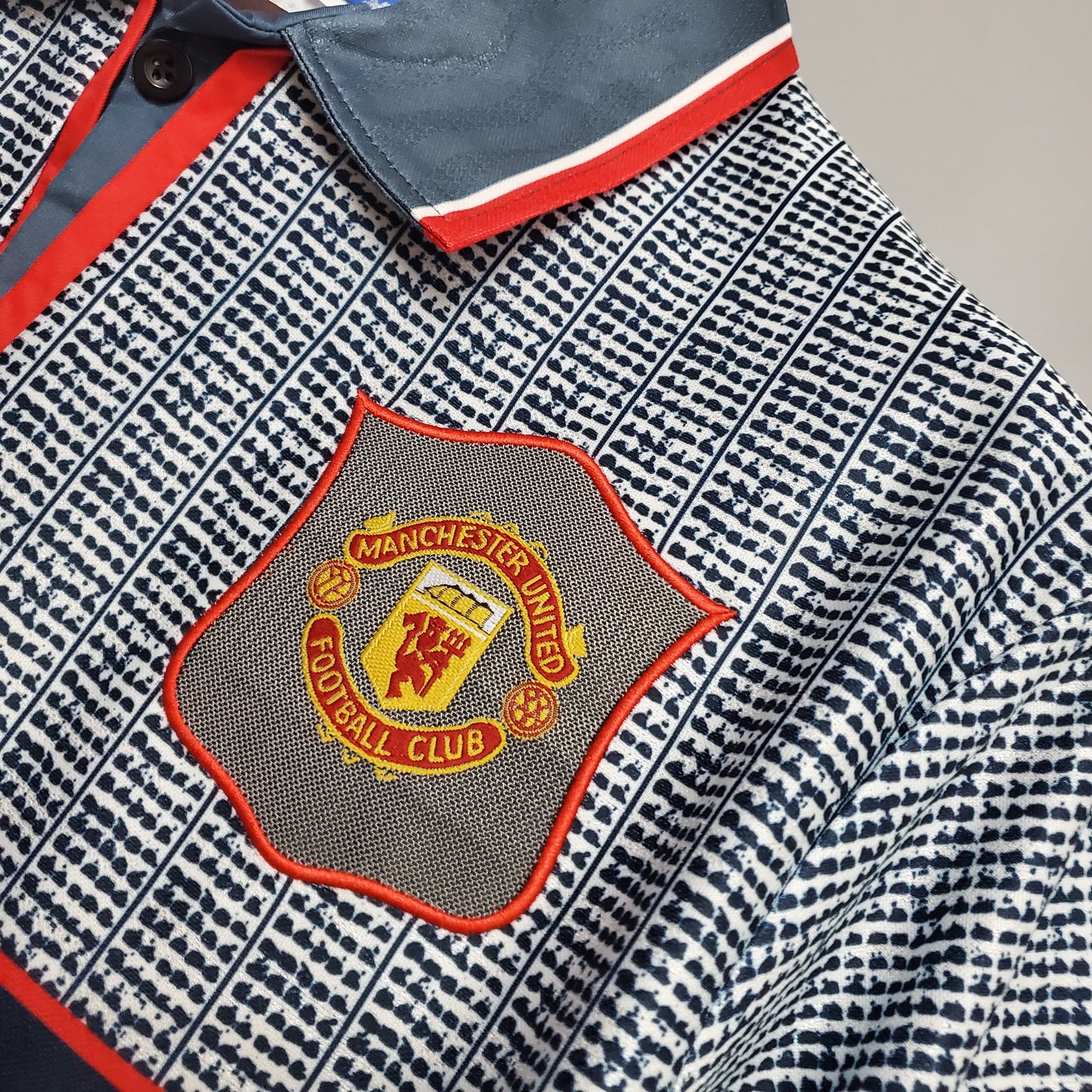 Manchester United 95/96 Away