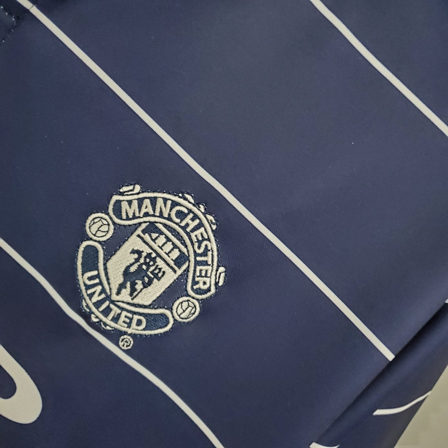 Manchester United 99/00 Away