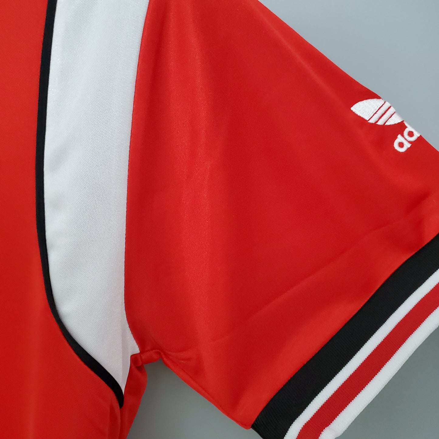 Manchester United 85/86 Home