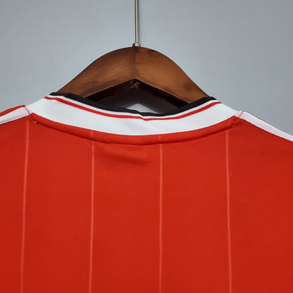Manchester United 83/84 Home