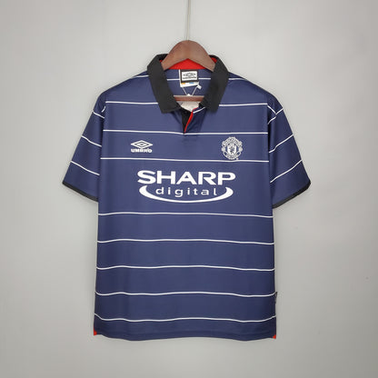 Manchester United 99/00 Away