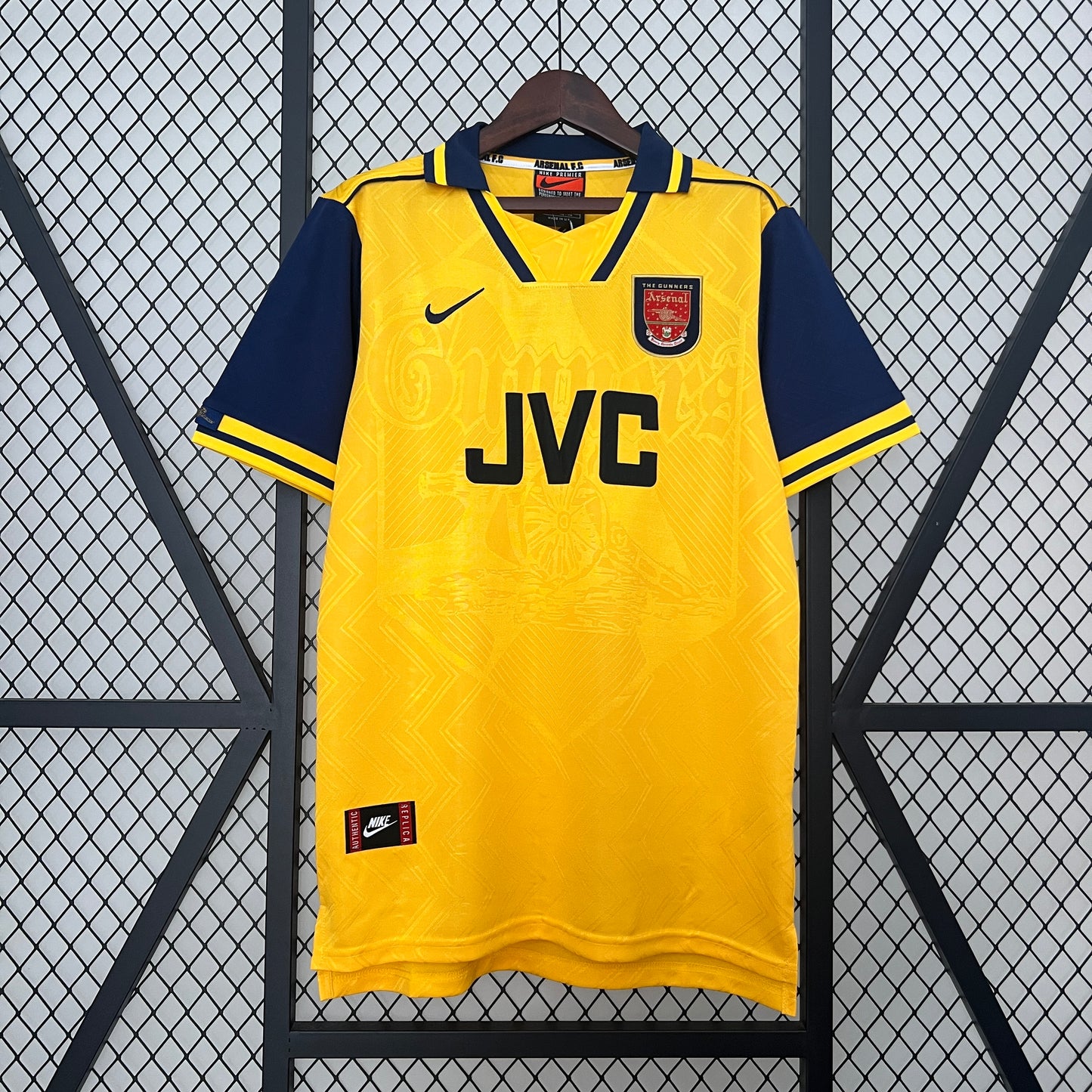 Arsenal 96/97 Away