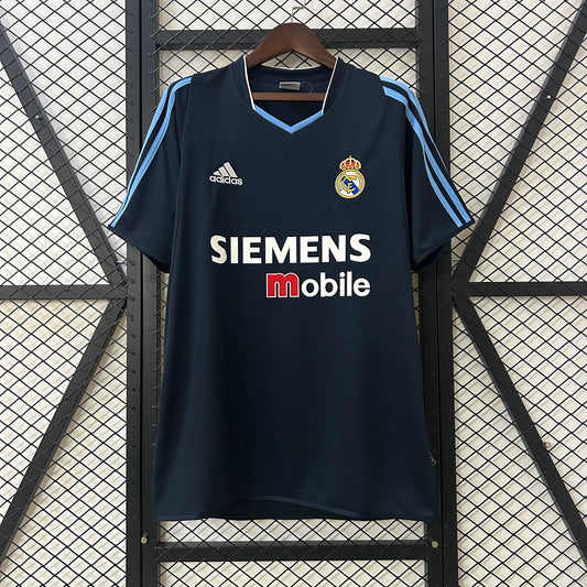 Real Madrid 03/04 Away