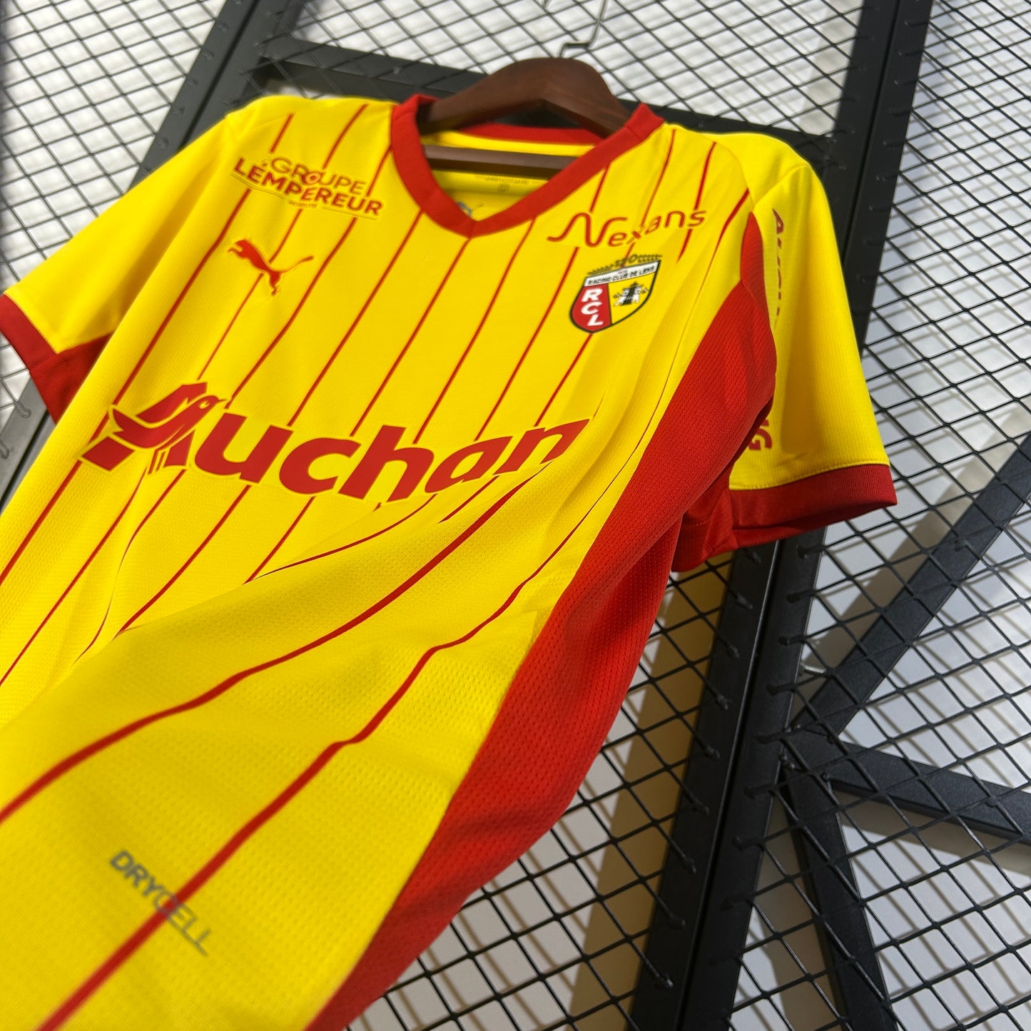 Lens 25/26 Home