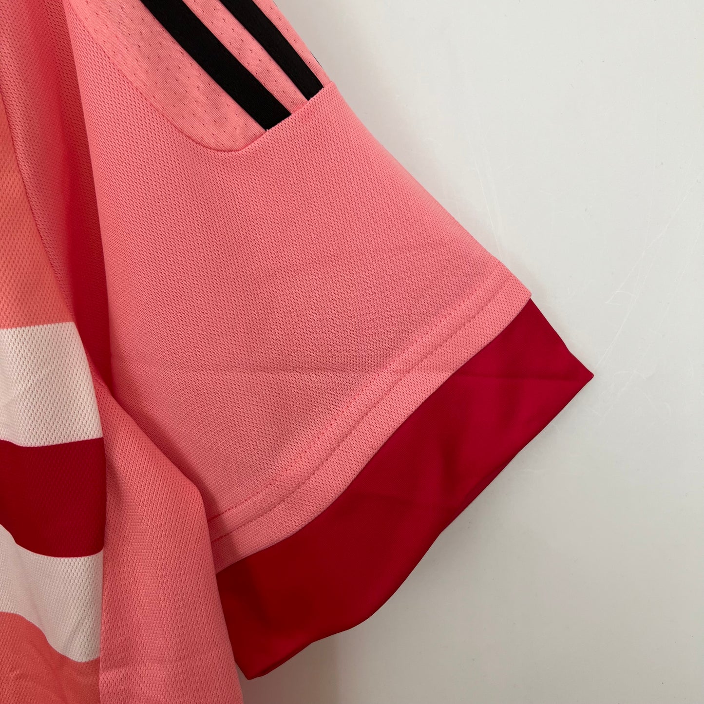 Juventus 15/16 Away
