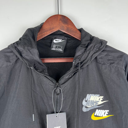 Nike Windbreak