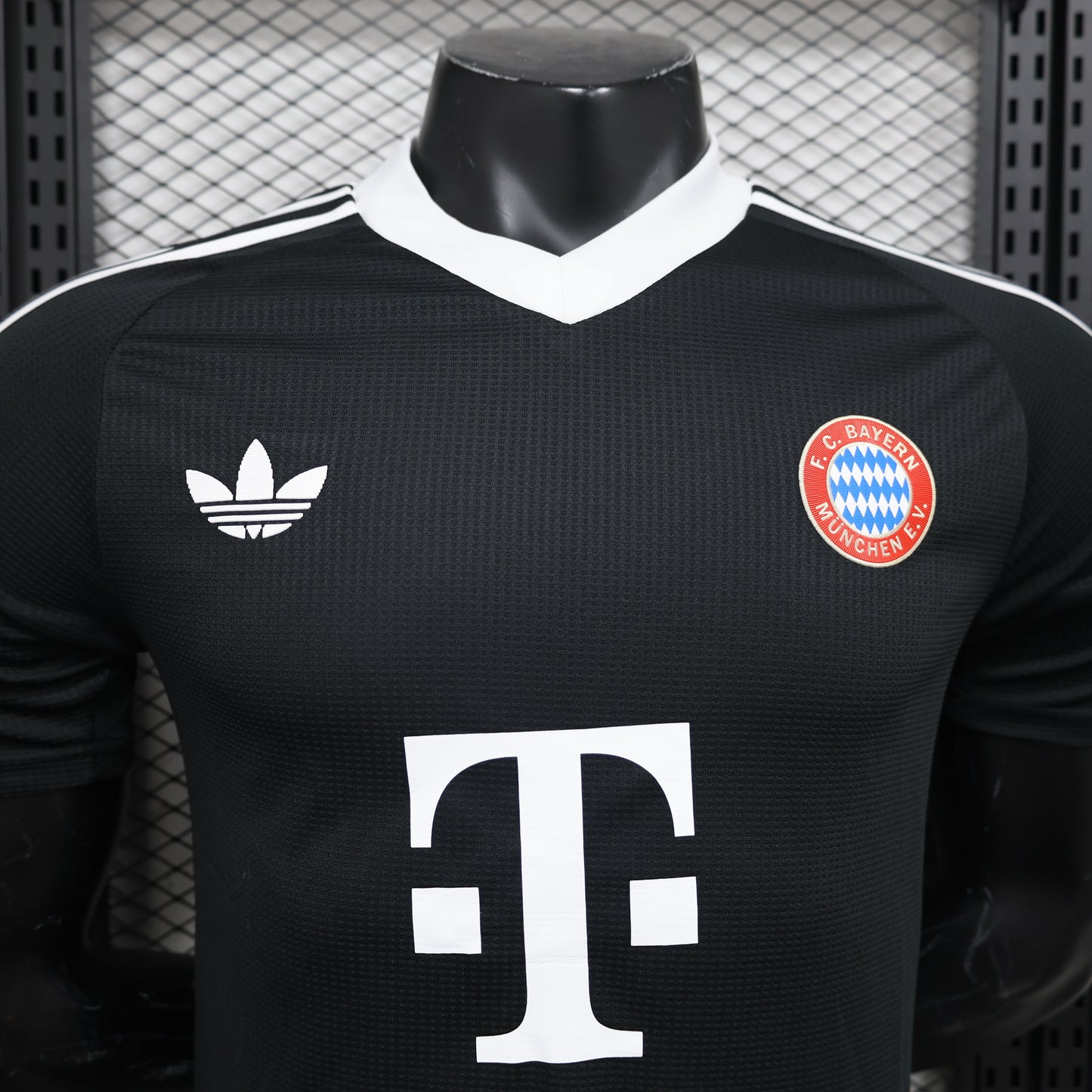 Bayern Munich Black Player Version 24/25