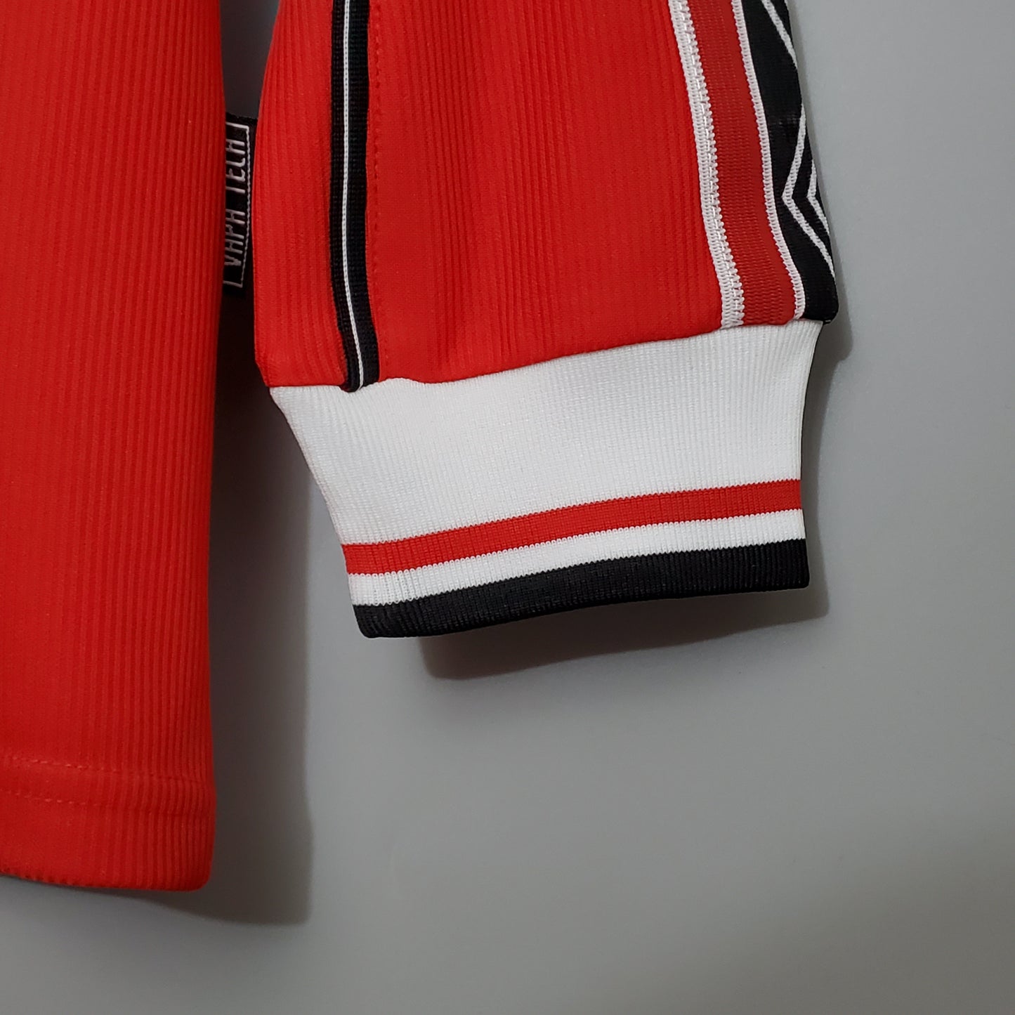 Manchester United 98/99 Home Long Sleeve