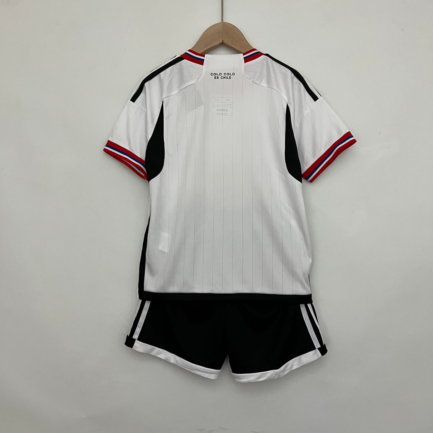 Colo Colo 23/24 Home