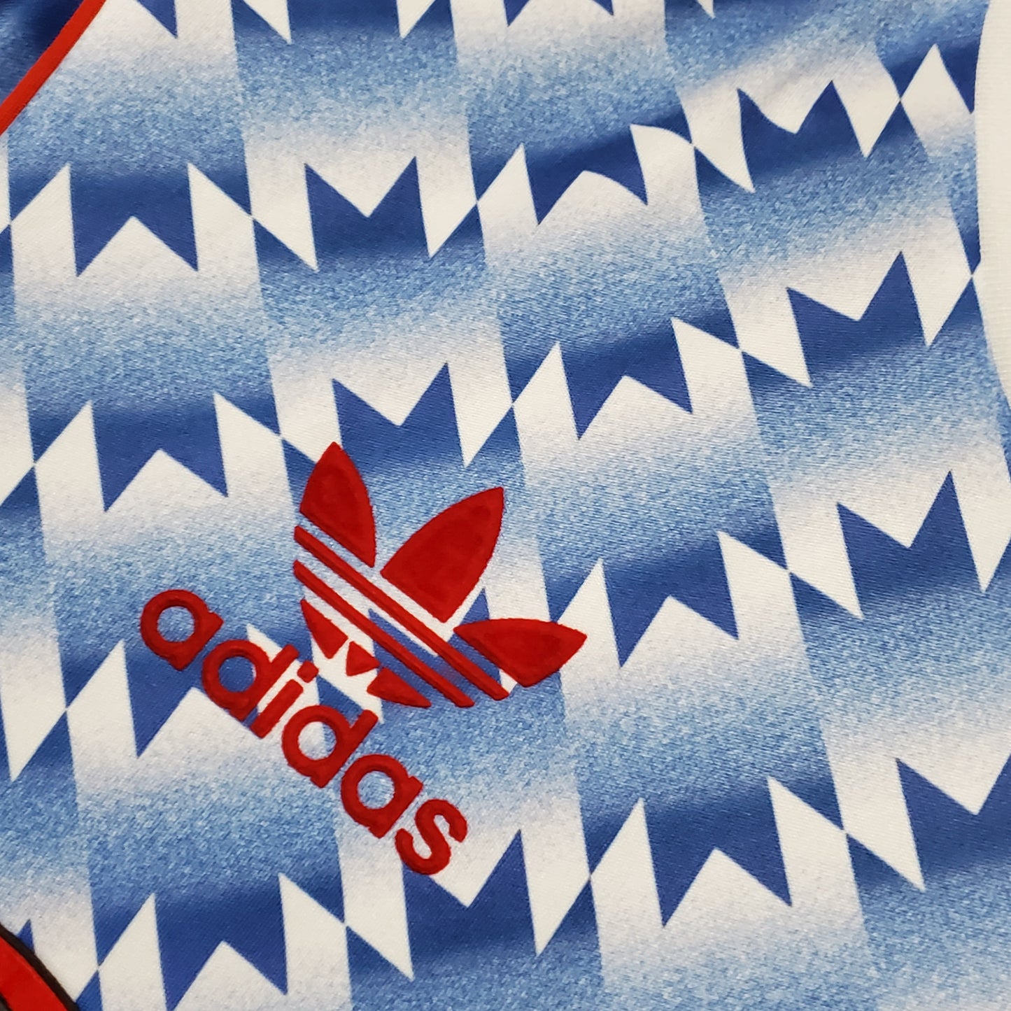 Manchester United 90/92 Away