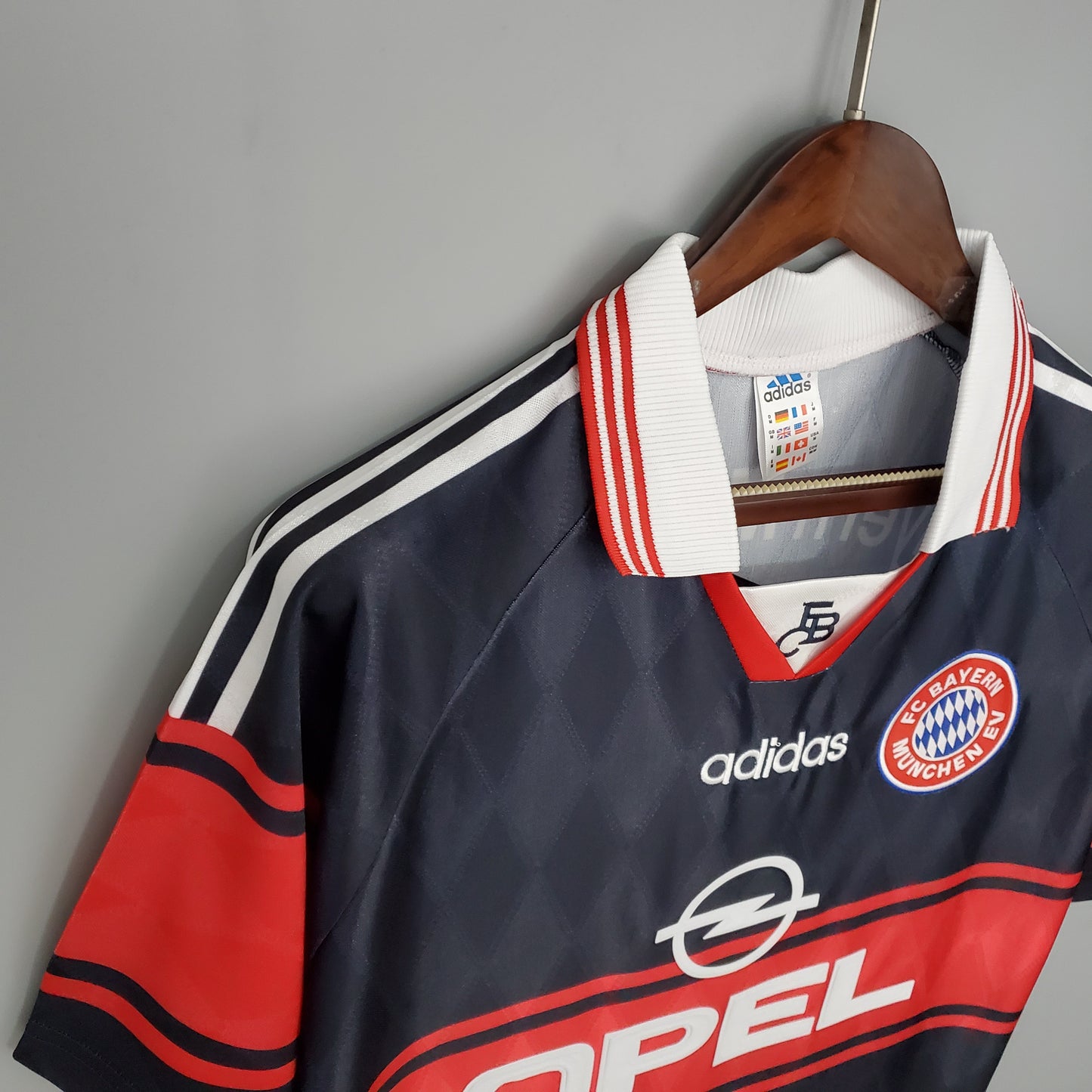 Bayern 97/99 Home