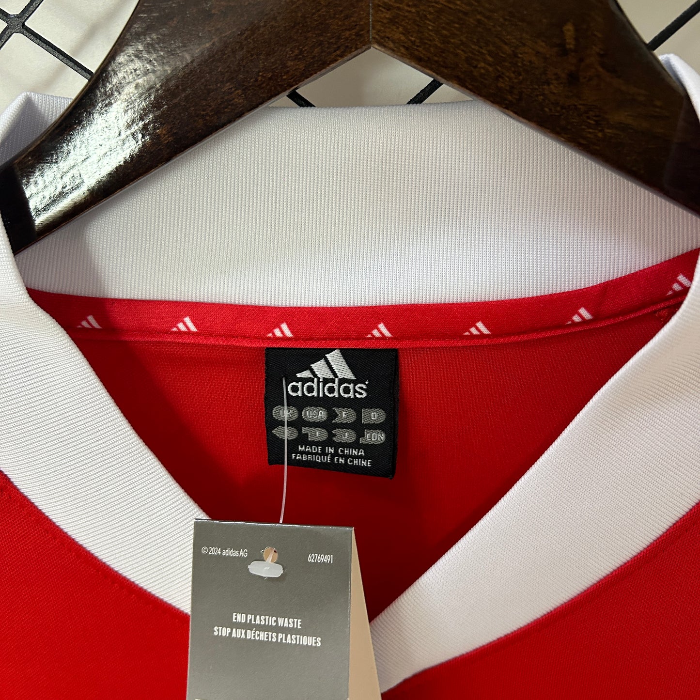 Benfica Home 04/05