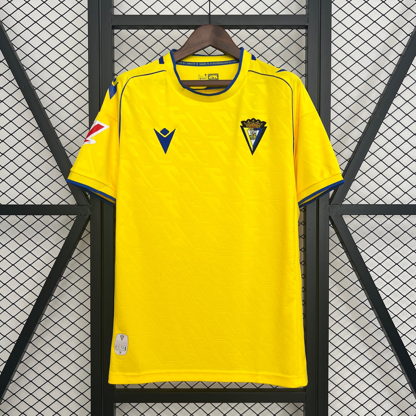 Cadiz 25/26 Home