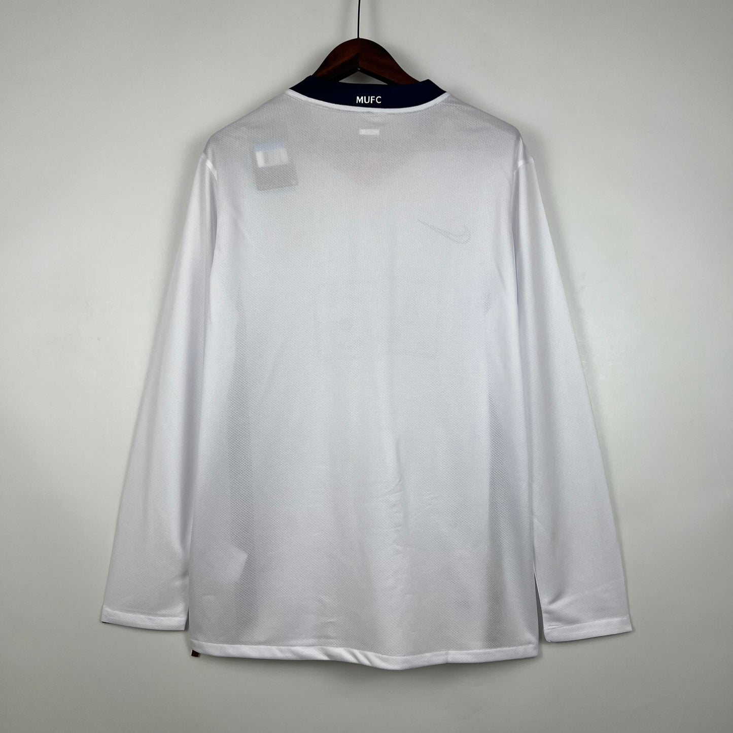Manchester United 07/08 White Long Sleeve