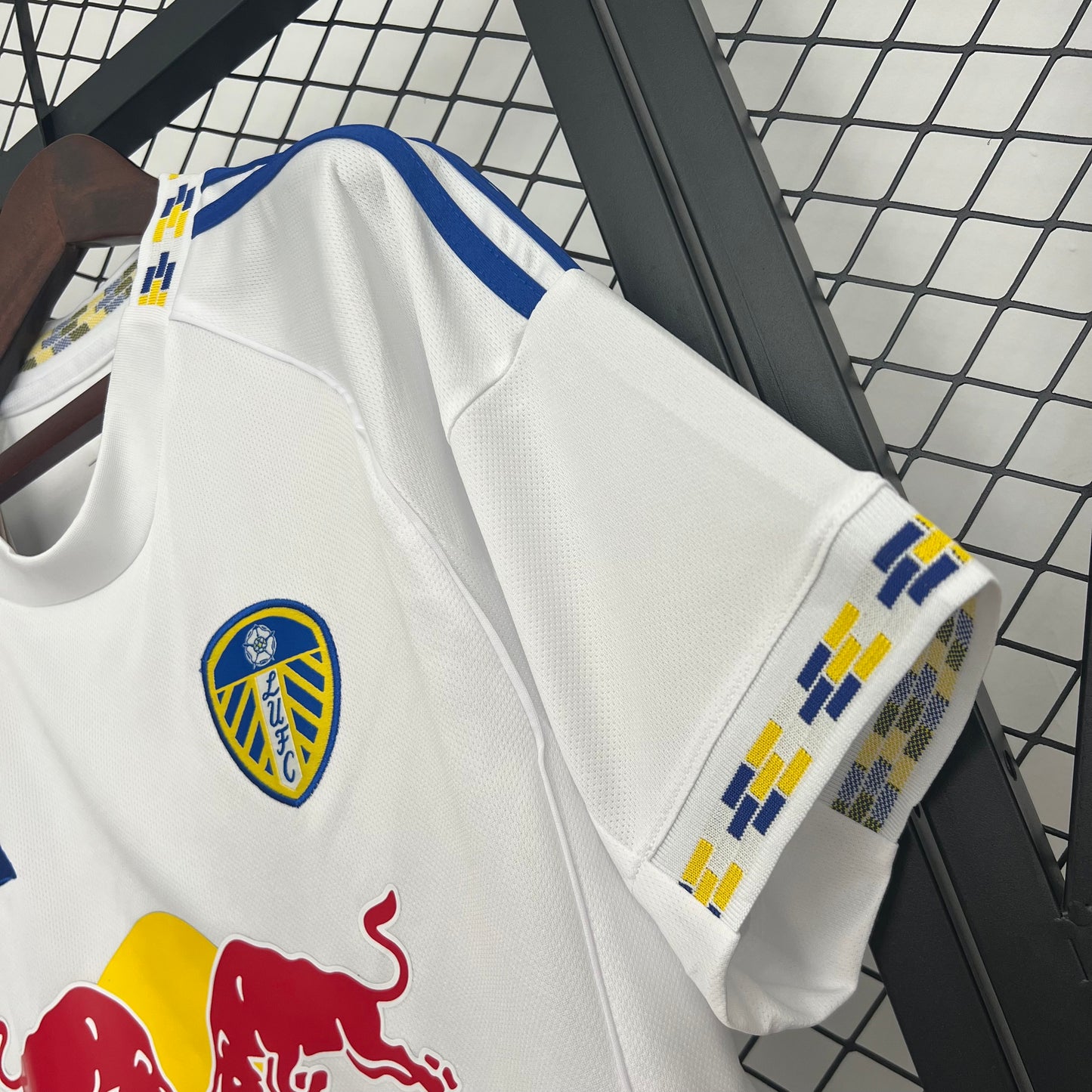 Leeds 25/26 Home
