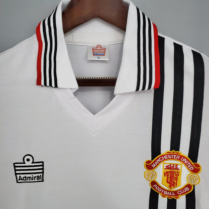 Manchester United 75/80 Away