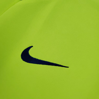 Barcelona 05/06 Away