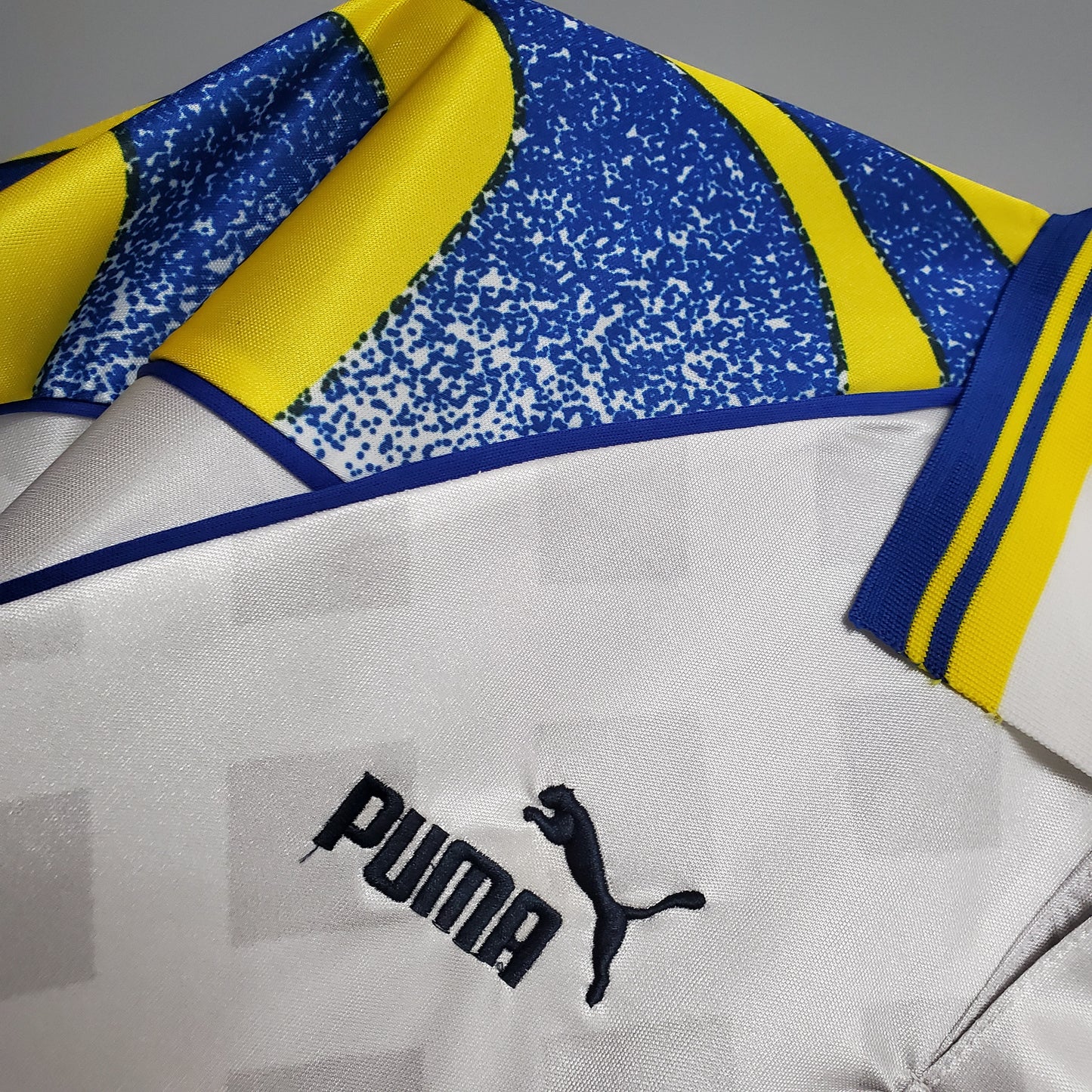 Parma 95/97 | White
